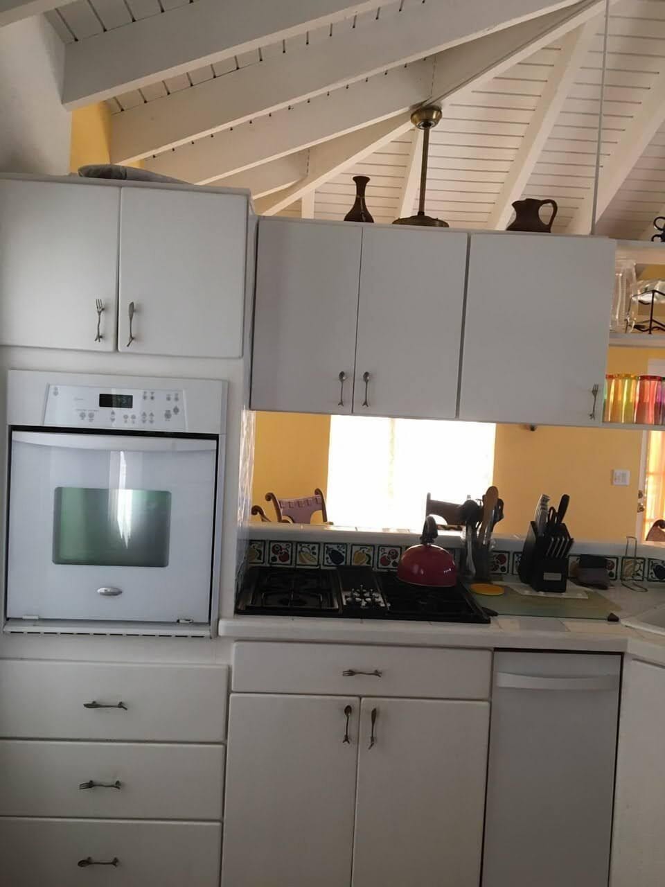 kitchen area
