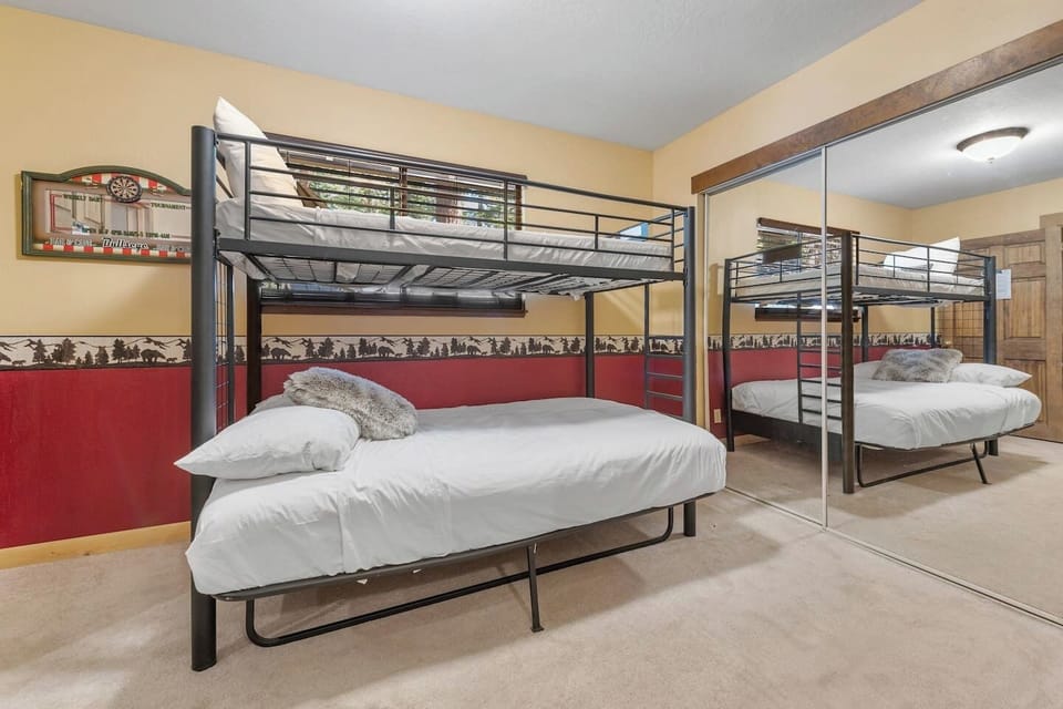 Bunk room