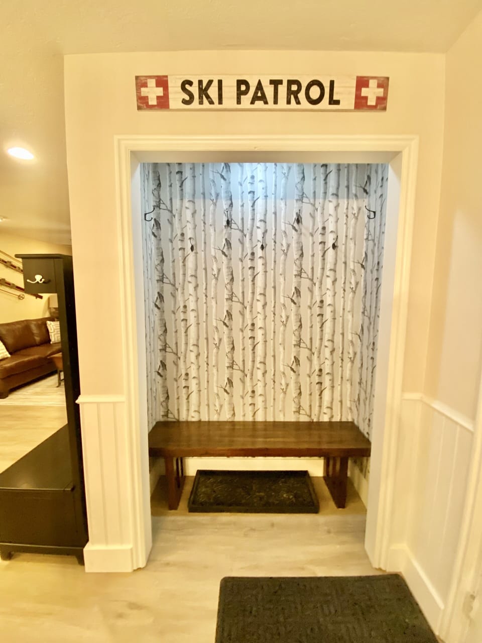 Boot bench nook with 9 coat hooks for hanging jackets & gear