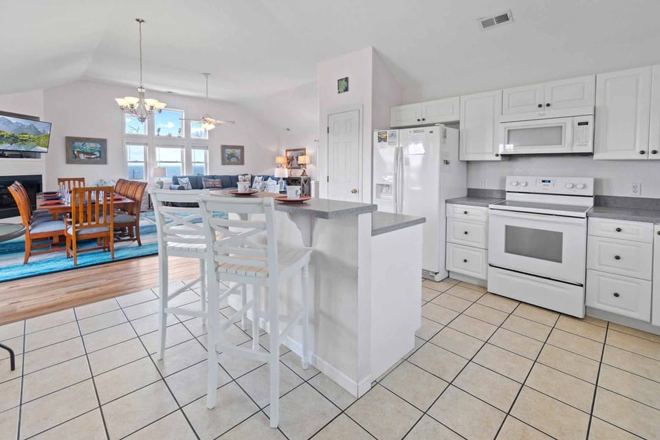 Surf-or-Sound-Realty-745-Grand-Banks-Kitchen-2