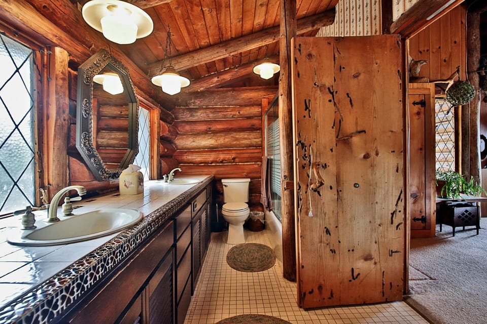 2nd Floor Bath (connected to 2nd Floor Bedroom)