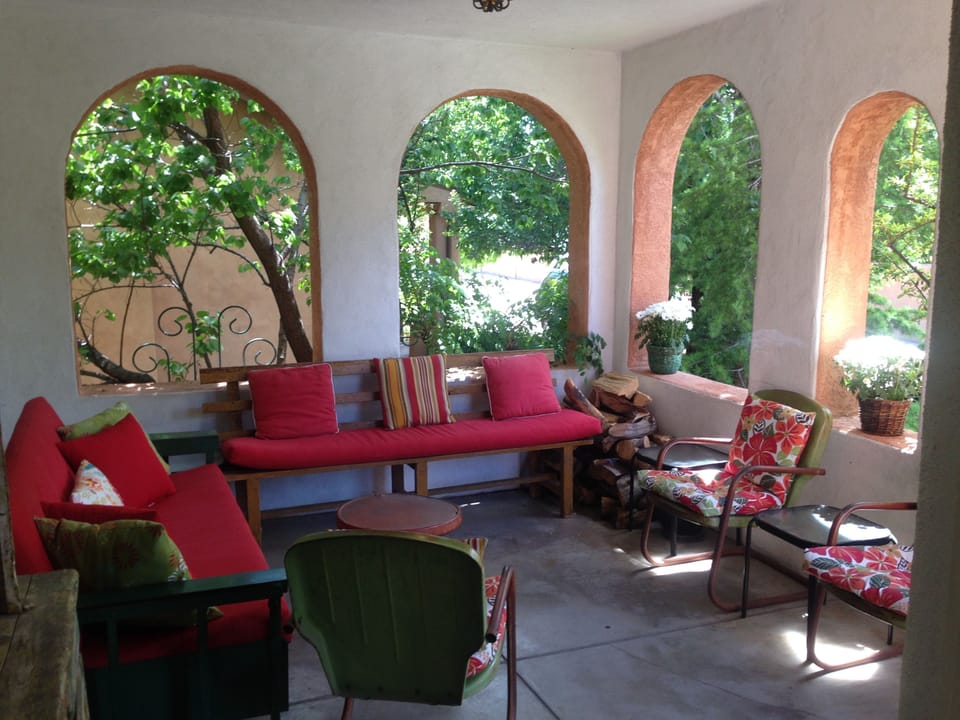Big, airy, front porch 