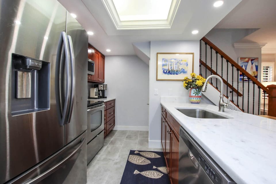 Kitchen Side View