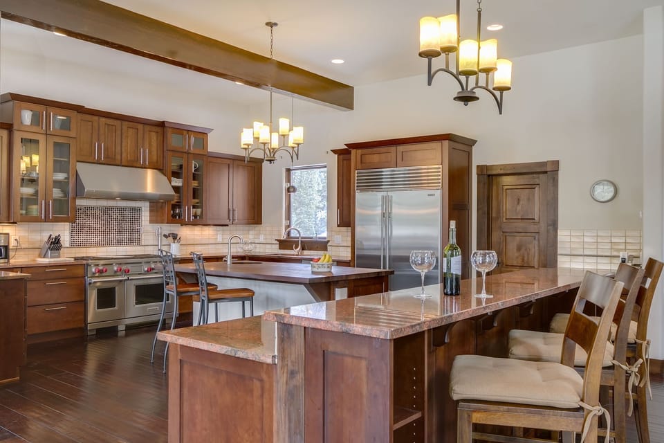 Kitchen with Two Islands, Granite Counters, Walk-In Pantry, High Chair 