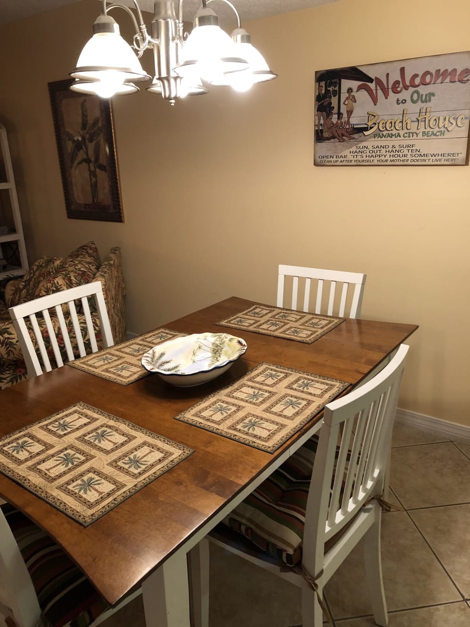 Dining table for 4 people
