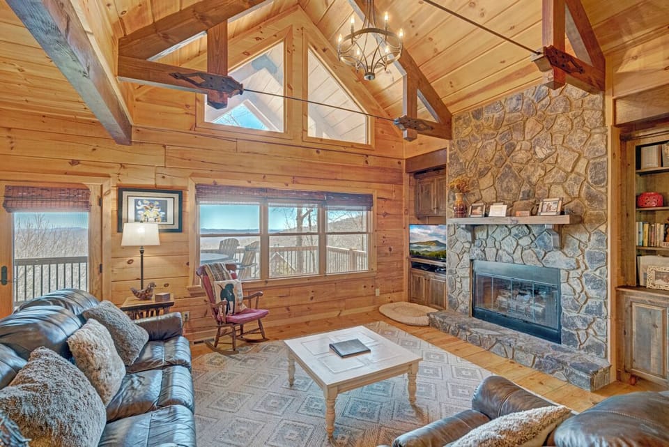 Living Room--- Bright and Inviting with Windows