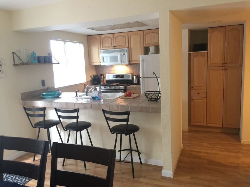 Fully equipped kitchen....just bring food!