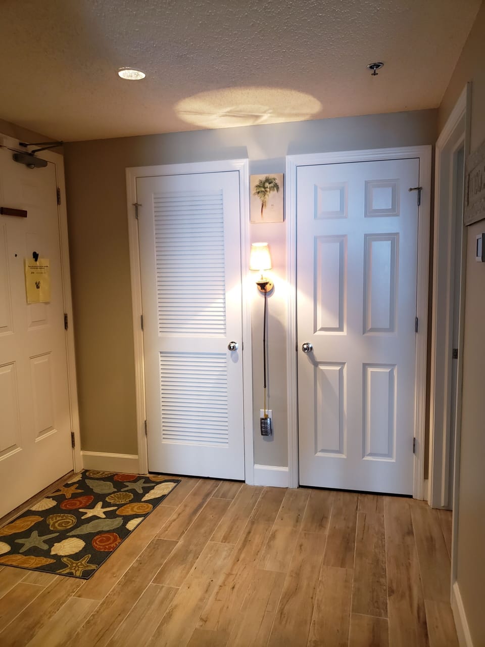 Large entry way with beach accessory closet right OUTSIDE the front door
