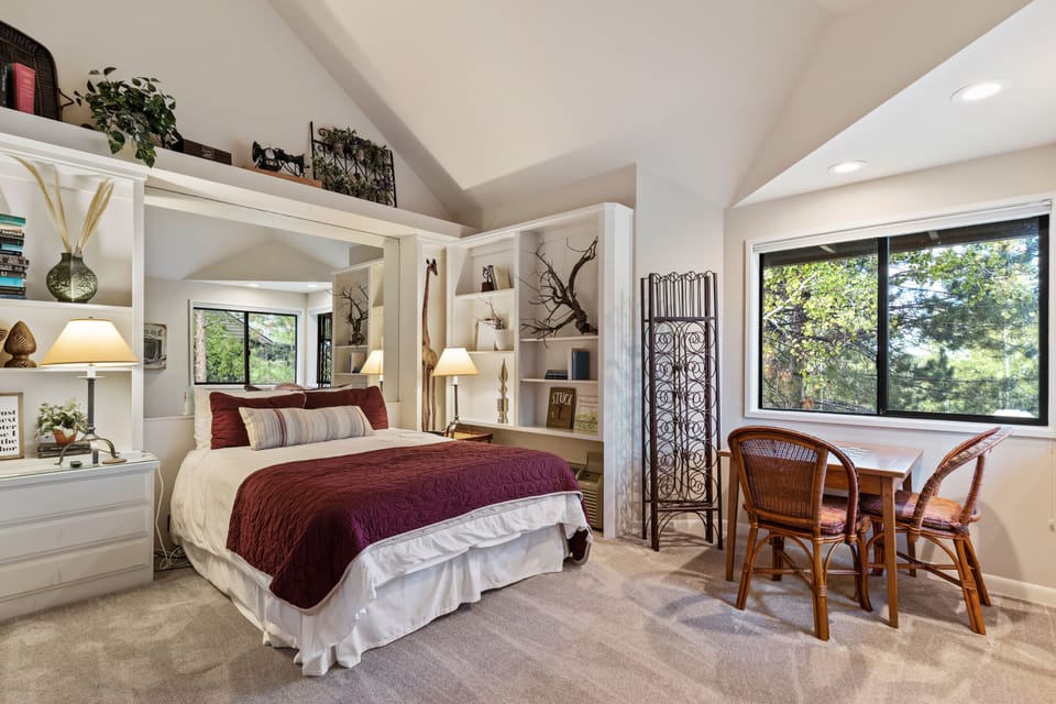 Downstairs bedroom 2