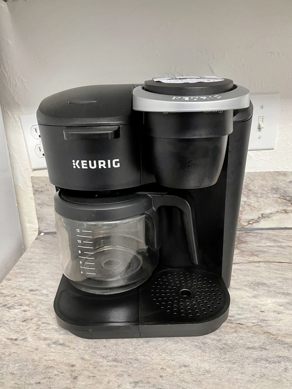 Keurig one cup or 10 cup combo coffee maker.