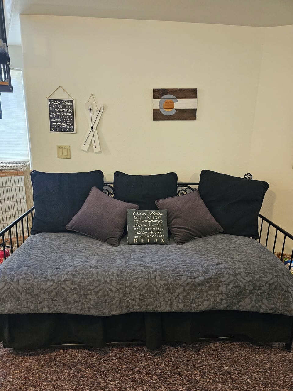 Trundle bed - lower level can be used as 2 twins or 1 king bed.  Linens provided