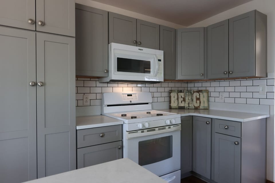 Kitchen. Coffee pot included.