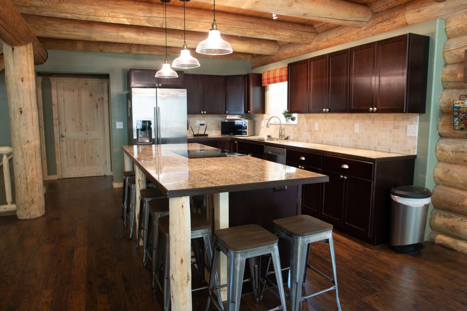 Large Kitchen Island - Seats 7