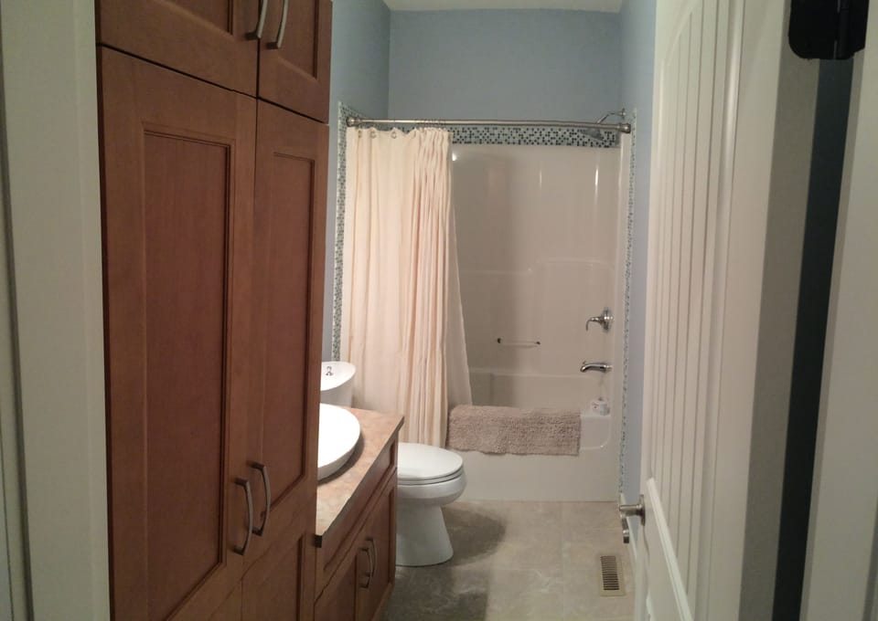 Main Bathroom