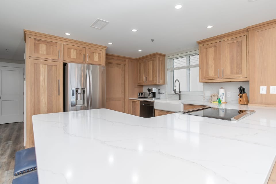 Calcutta Gold quartz countertops