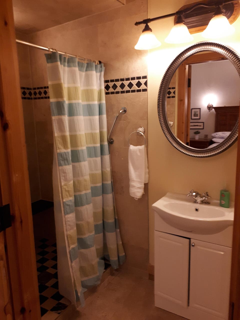 The Bathroom to bedroom 1