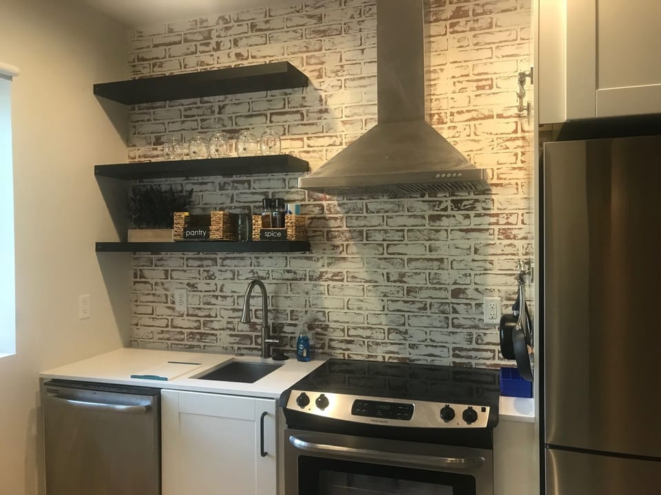 lower level kitchen
