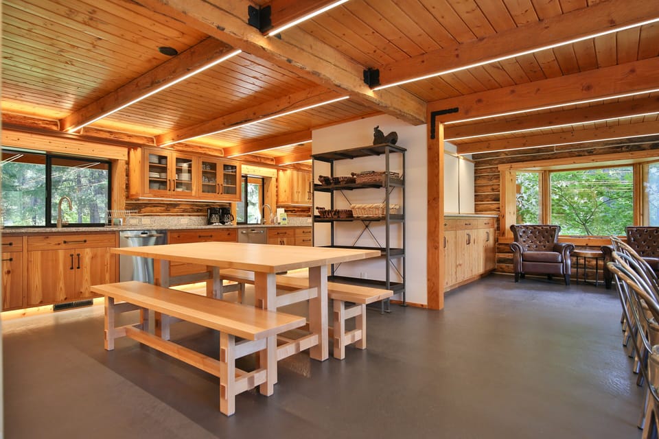 Kitchen seating 
