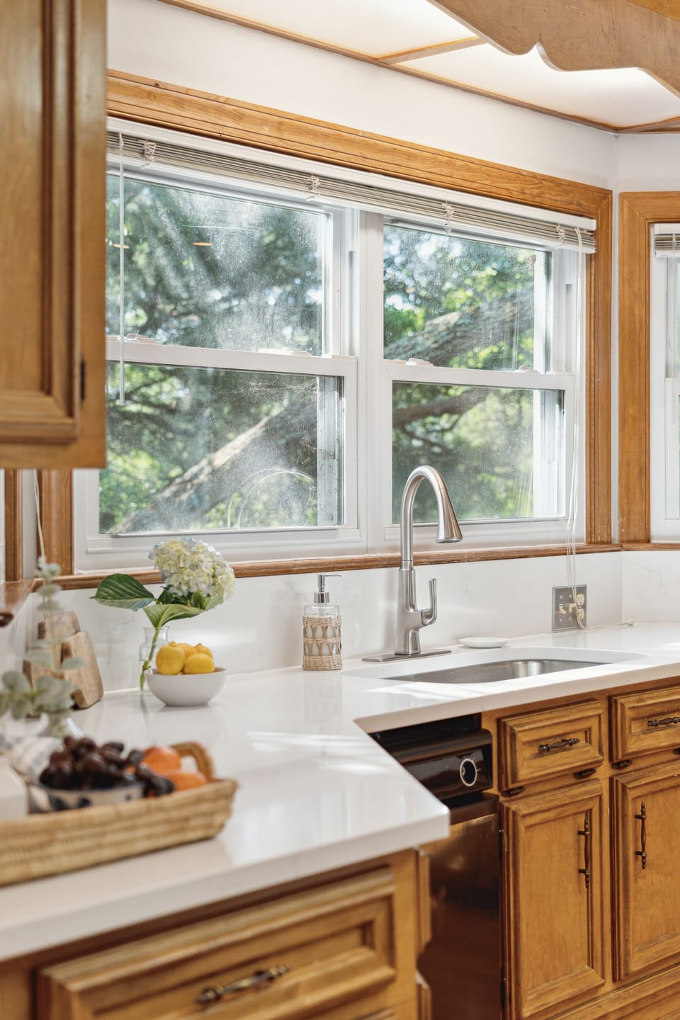 Lovely  & Large Family Kitchen
