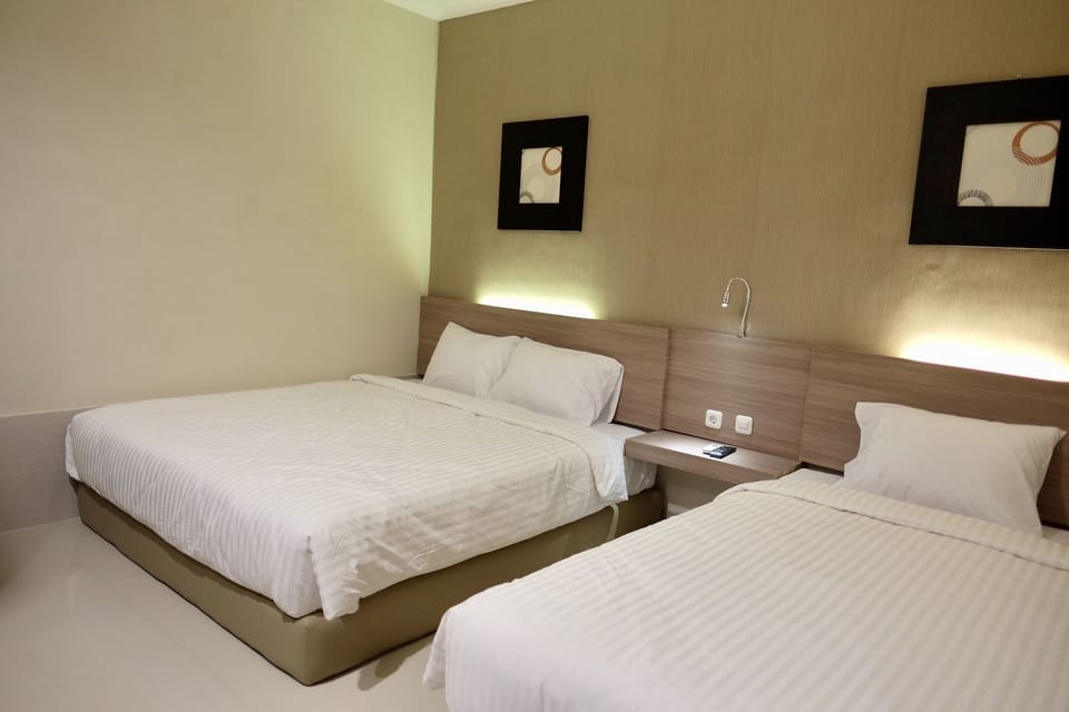 Standard Twin Room, Non Smoking | Desk, free WiFi, bed sheets