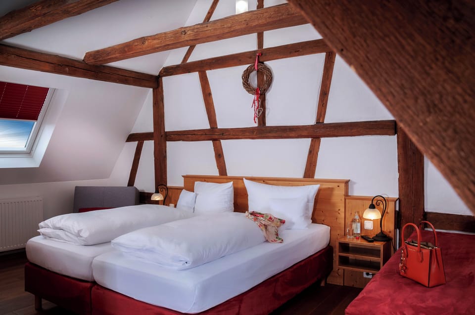 Deluxe Triple Room | Individually decorated, individually furnished, desk, laptop workspace
