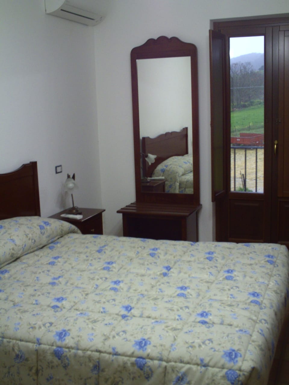 Classic Double Room | Desk, soundproofing, free WiFi, bed sheets