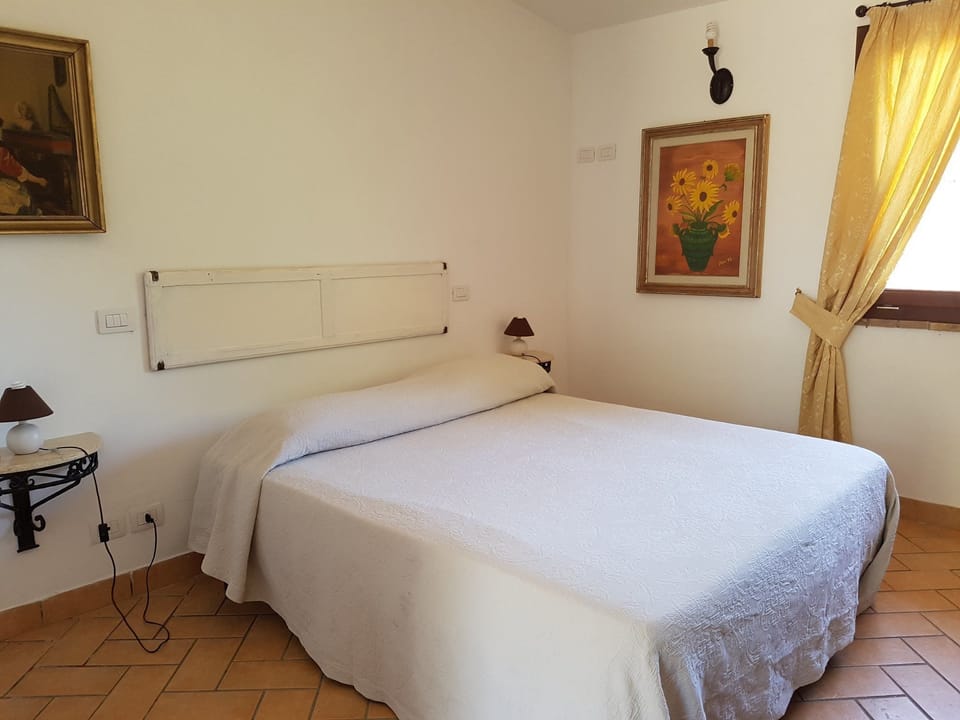 Individually decorated, individually furnished, rollaway beds, free WiFi