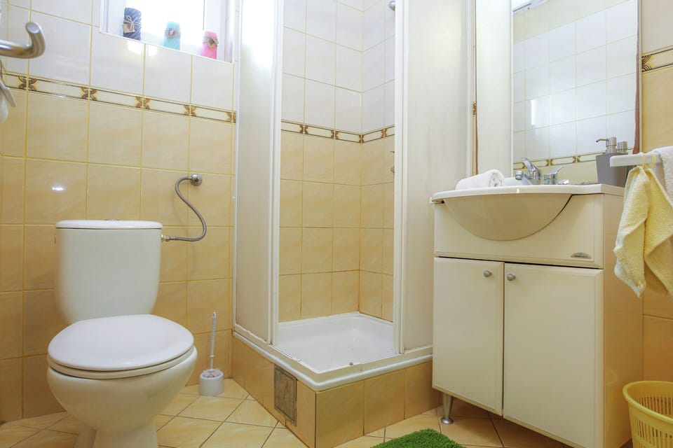 Pool Apartments Lucky Luke Bed and Breakfast in Novalja