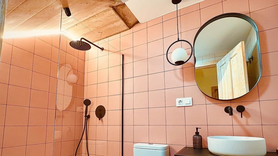 Family Apartment | Bathroom | Shower, hair dryer, towels, soap