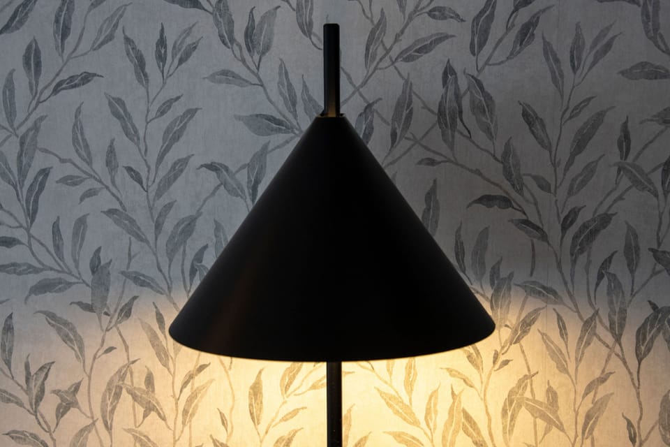 Hypo-allergenic bedding, desk, iron/ironing board, free WiFi