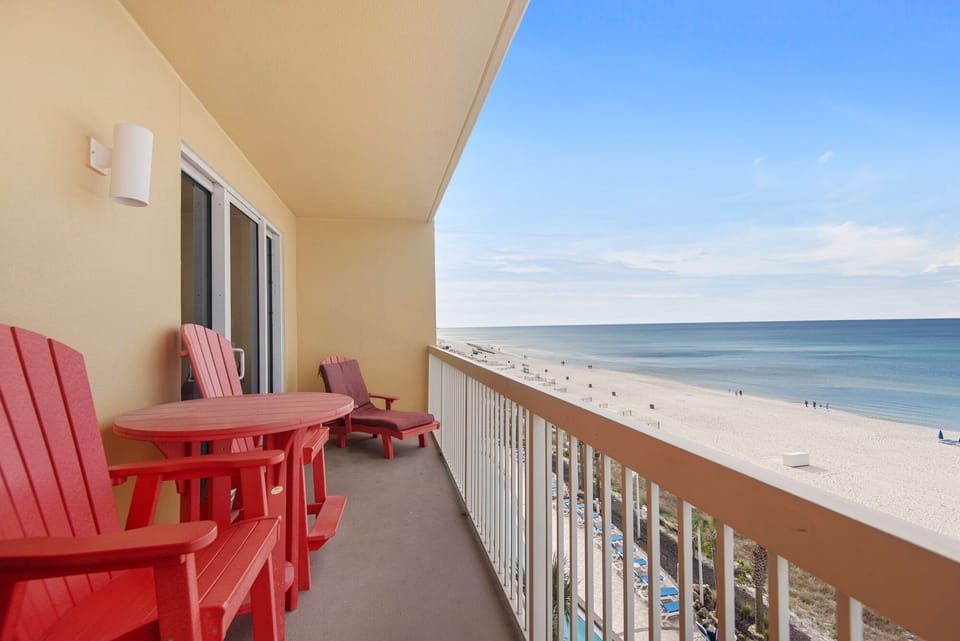 Oceanfront Relaxation – Savor quiet moments on your balcony, soaking in spectacular Gulf views and the calm ambiance of the pool below.