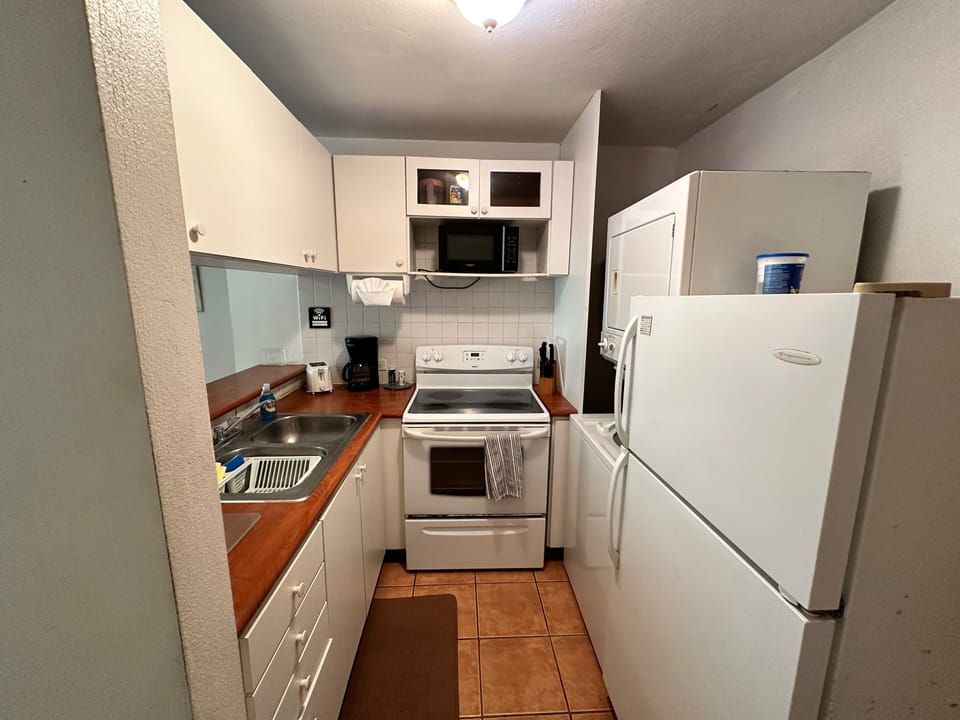 Kitchen and laundry