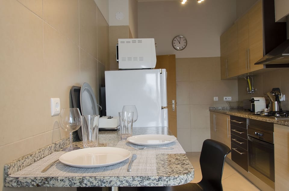 Kitchen breakfast area