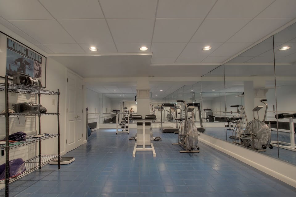 Full Gym in House. No need to skip your workout!