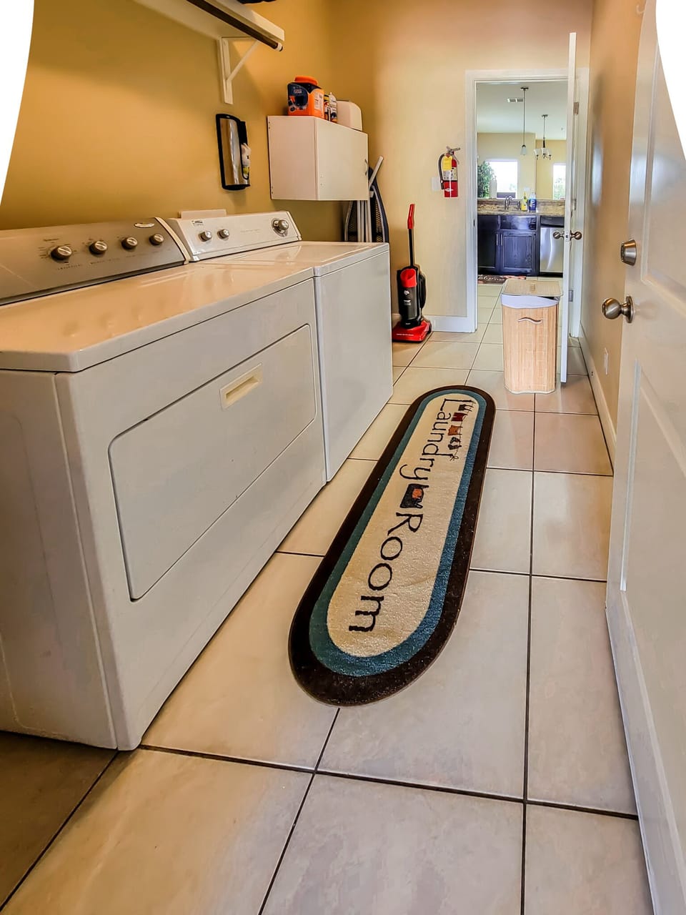  Laundry Room. (Detergent included)