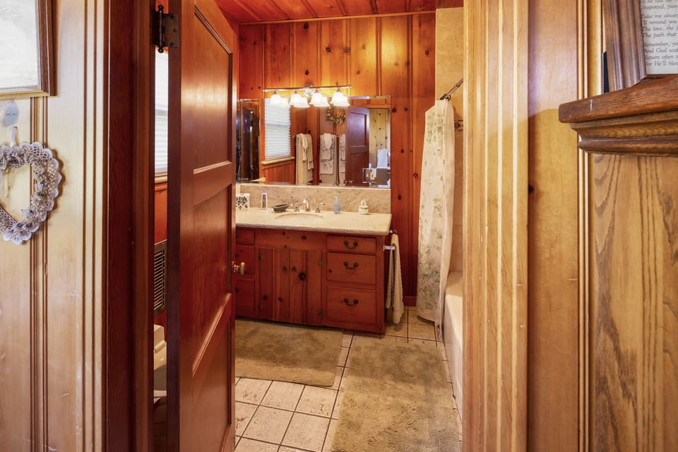 MaryJane’s Bathroom