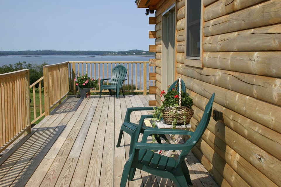 Porch/deck
