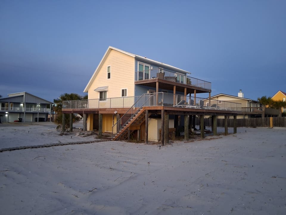 Largest Decks on Pensacola Beach!