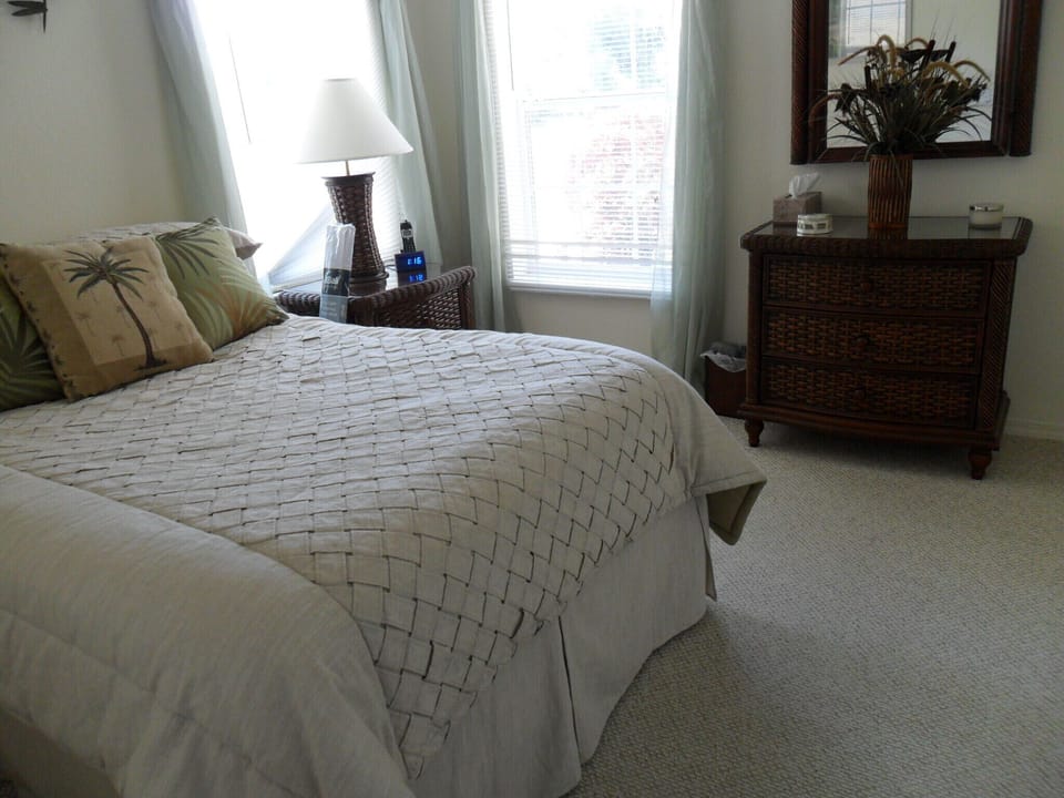 Guest Bedroom with Queen Bed