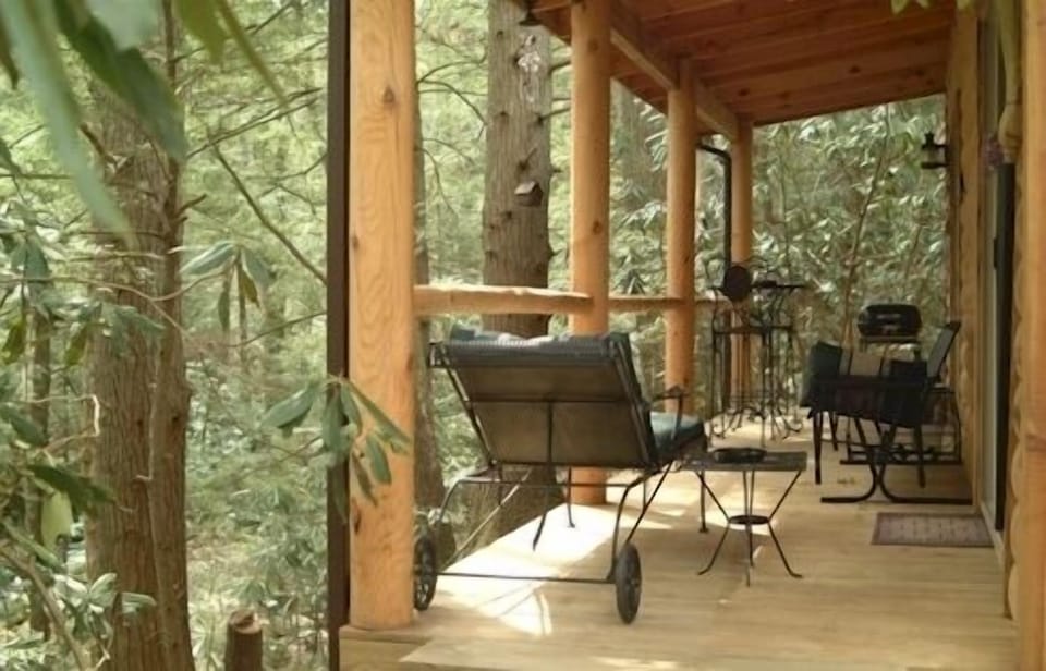 back pourch that overlooks creek