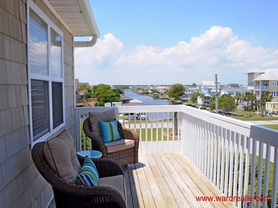 Top Floor Partially Covered Deck