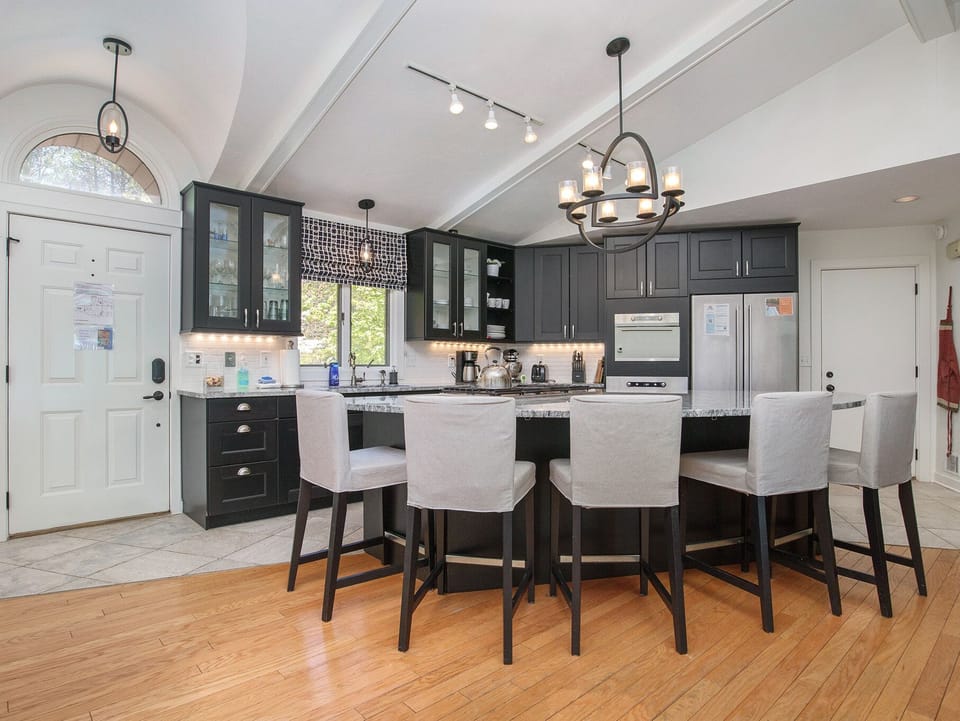 Spacious kitchen island with seating for 5. 
