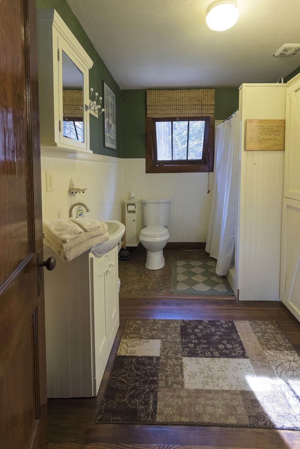 Spacious Bathroom