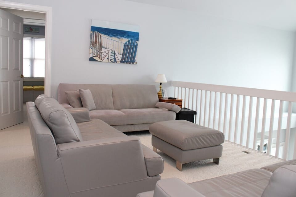 Top Floor with Double Futon II
