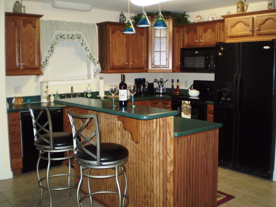 Breakfast Bar in Kitchen