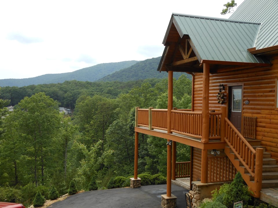 The  views from the side of the cabin