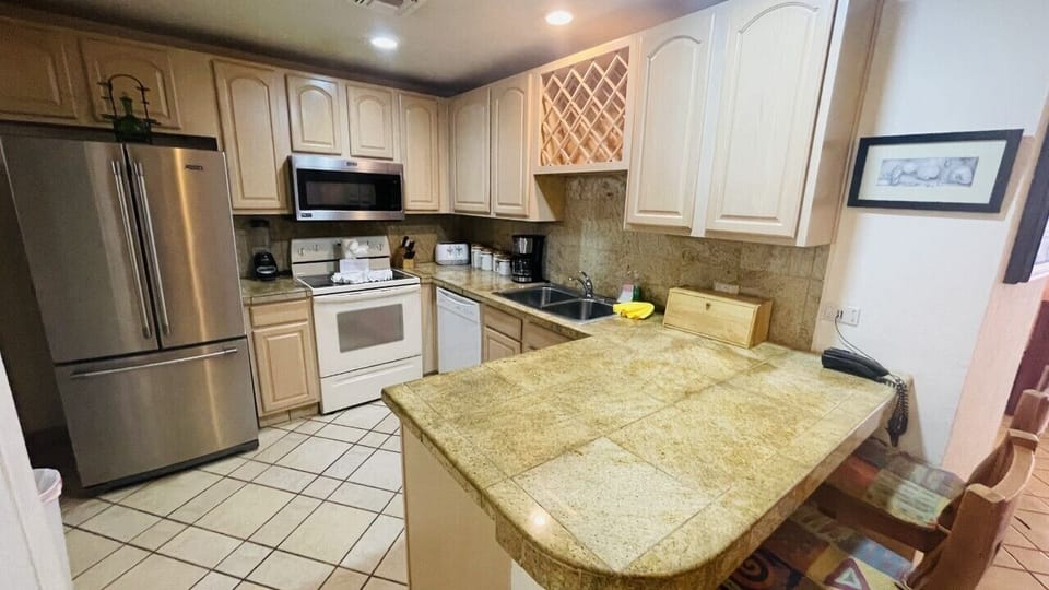 NEW UPDATED FRIDGE AND MICROWAVE