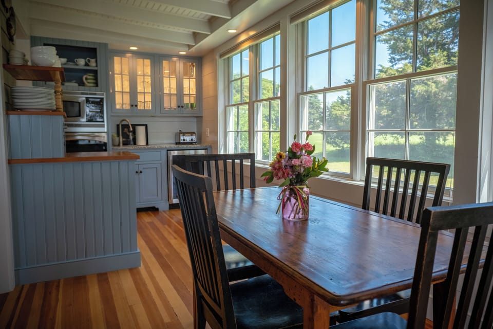 Breakfast Nook