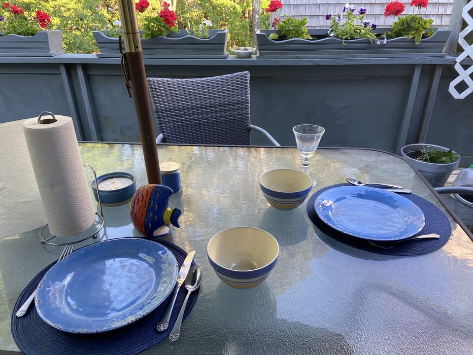 Outdoor dining