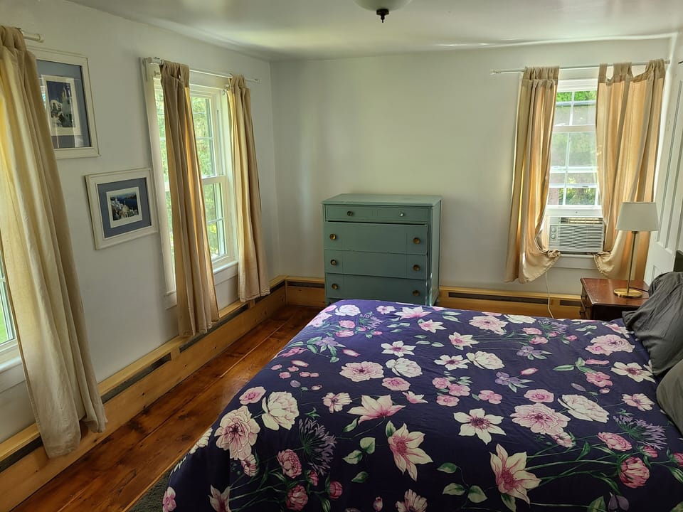 Queen Bed